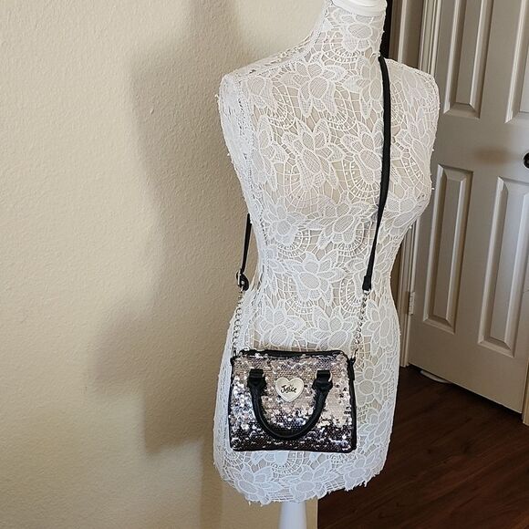 Justice Crossbody Bag - Picture 2 of 8